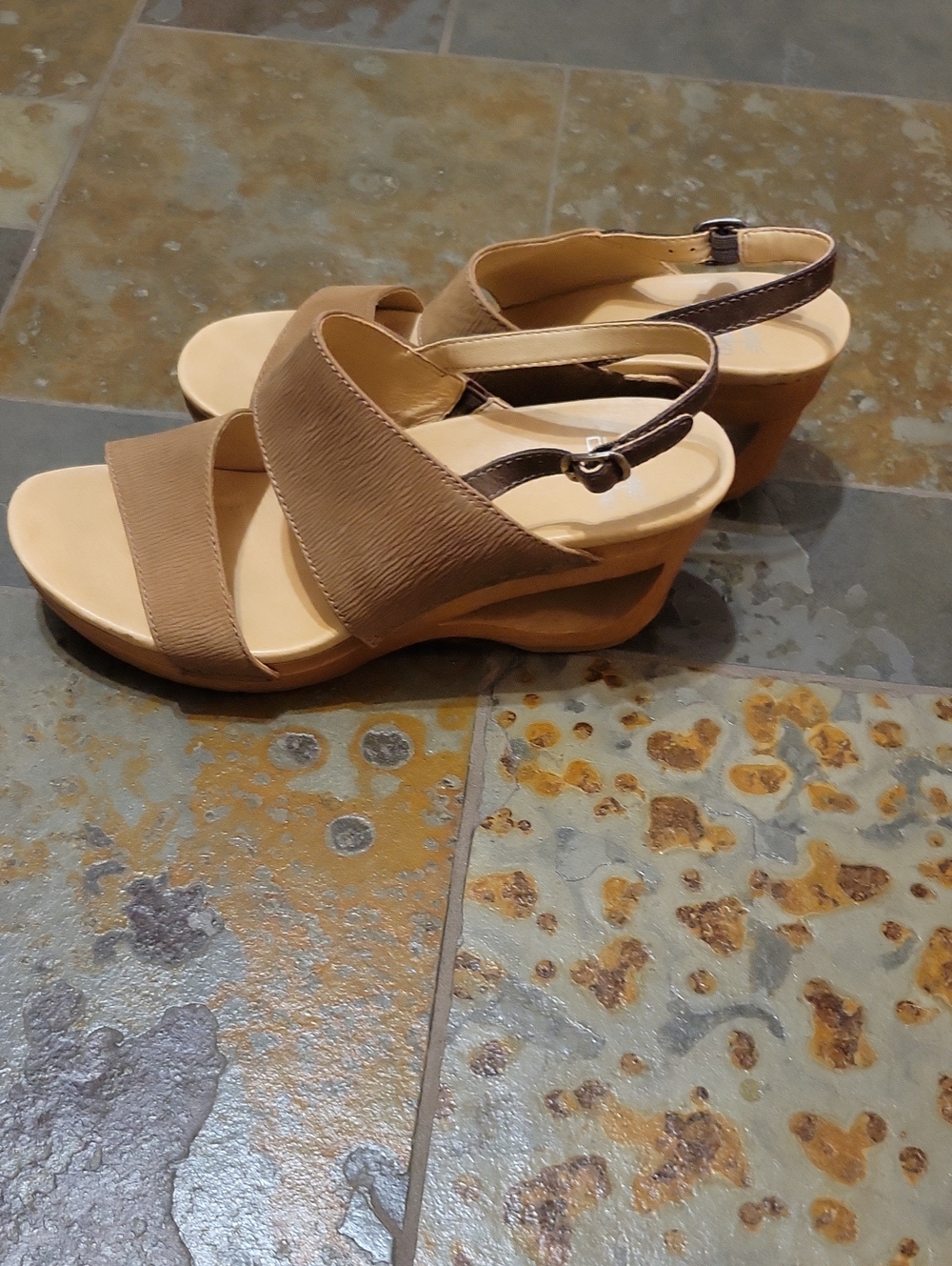 Dansko | Tamia Wood Wedge Sandal Dark Tan - Women's European size 39